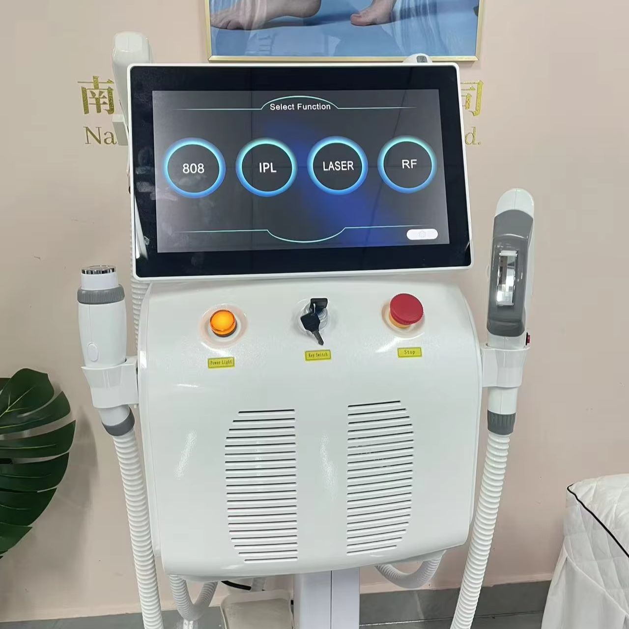 4 in 1 Multifunctional Beauty  - đánh giá và giá Hair Care Or Haircare